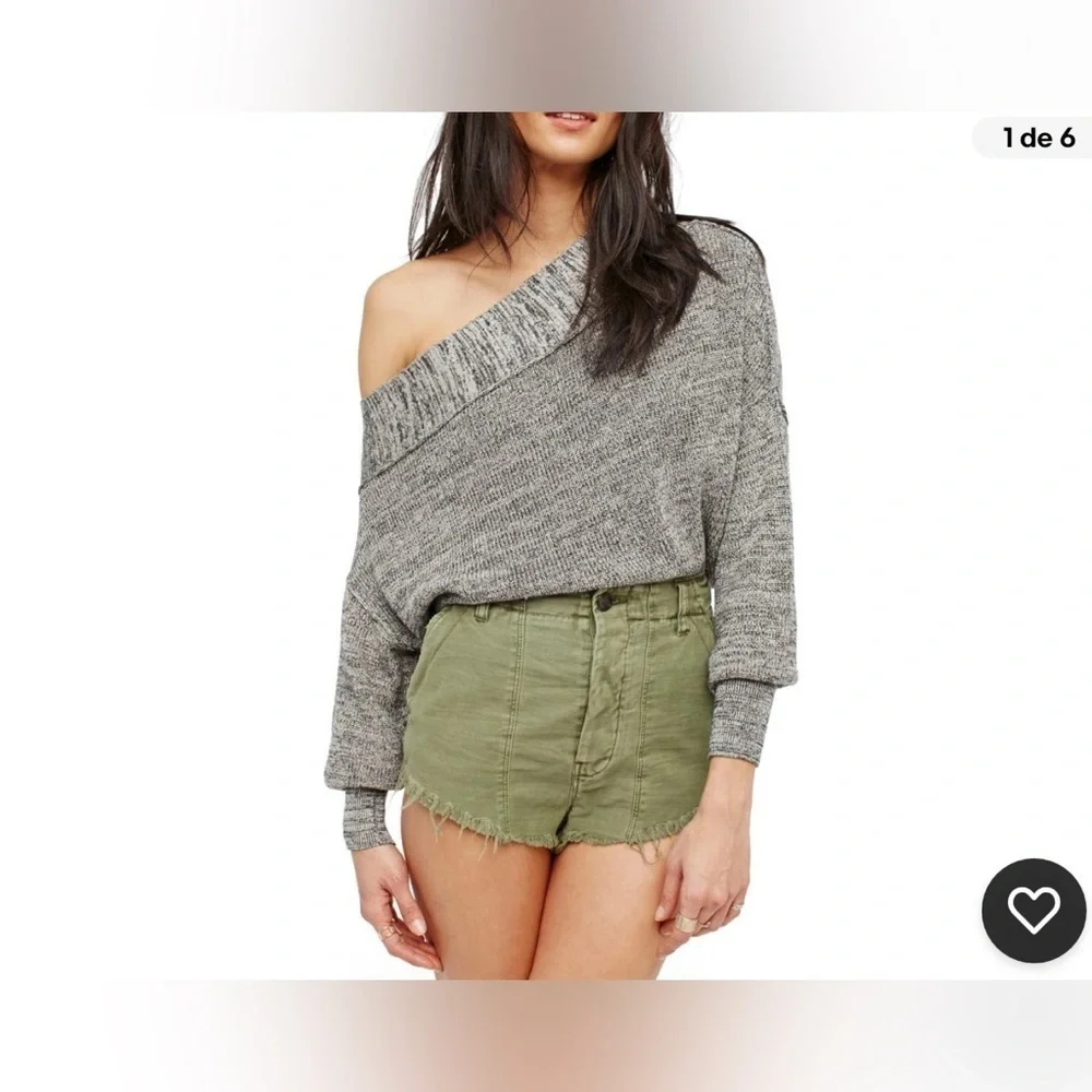 FREE PEOPLE GRAY OFF THE SHOULDER SWETER SIZE XS